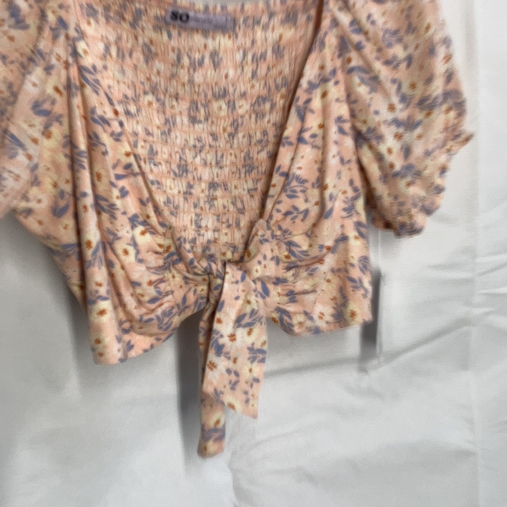 SO top floral print tie front smocked back puff sleeve crop top boho L jrs - Picture 5 of 16